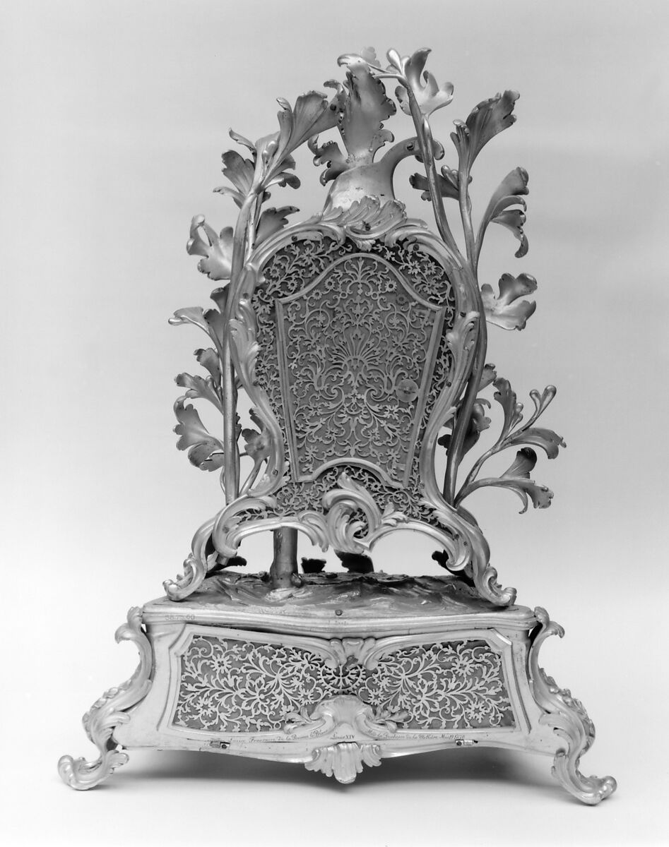 Musical mantel clock (Pendule avec boîte à musique), Clockmaker: Jean Baptiste Martre (born 1734, working 1770–85), Case of gilt bronze, French, Bordeaux