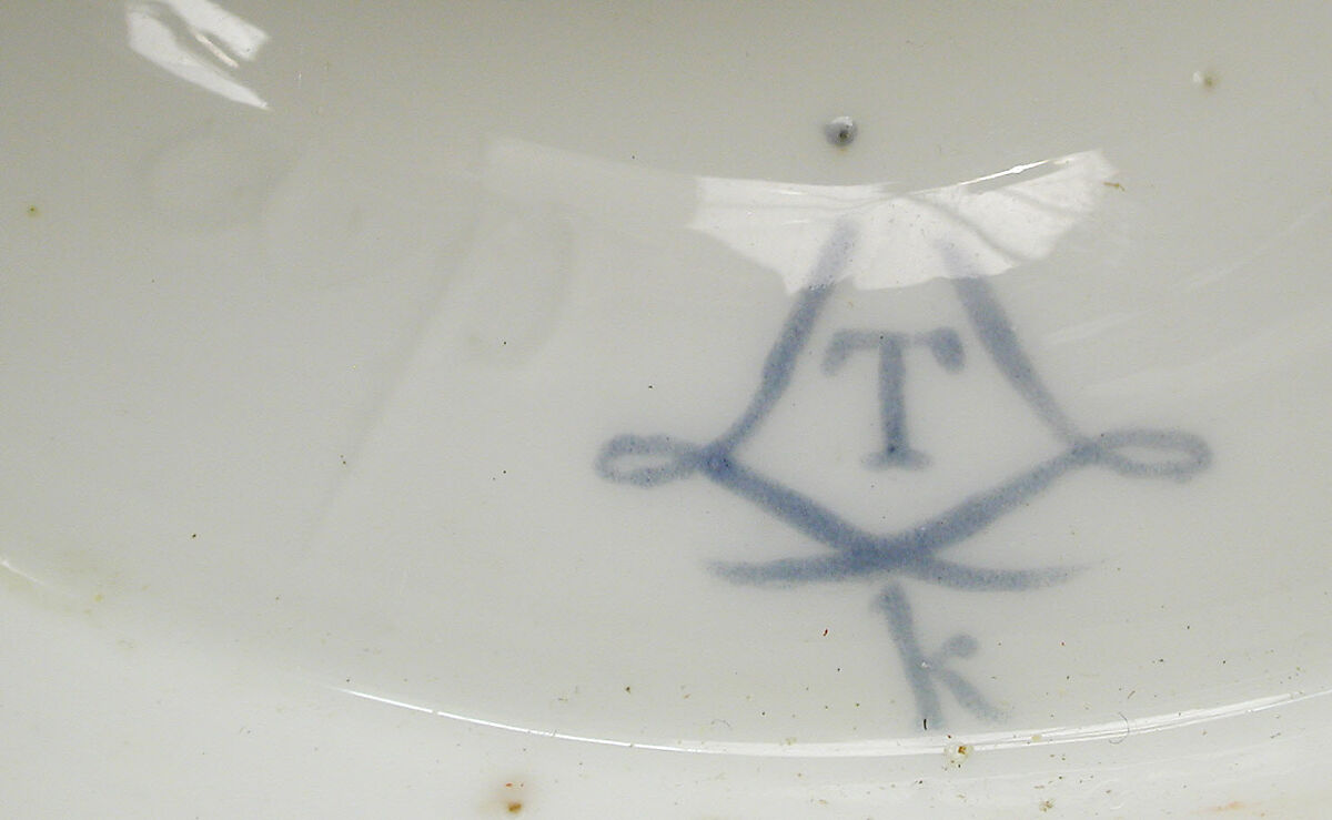 Vase with cover (vase à flacon) (one of a pair), Sèvres Manufactory (French, 1740–present), Soft-paste porcelain, French, Sèvres