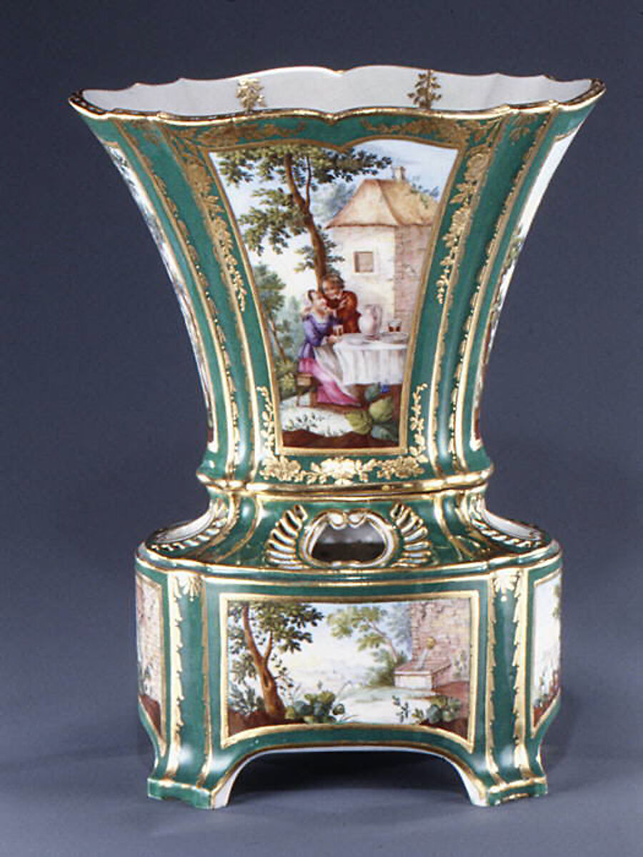 Flower vase with stand (vase hollandais nouveau) (one of a pair), Sèvres Manufactory (French, 1740–present), Soft-paste porcelain, French, Sèvres 