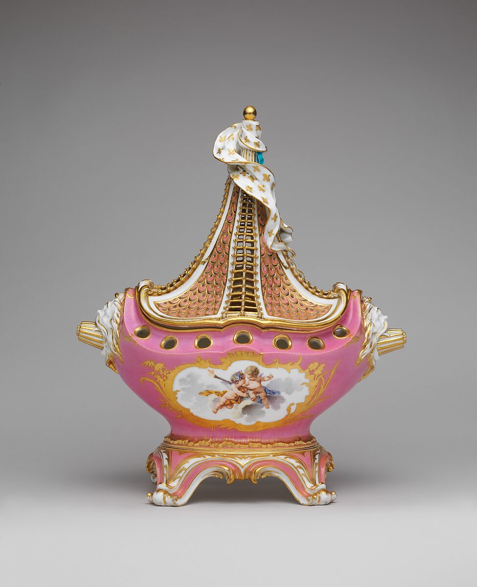 Potpourri vase (pot-pourri à vaisseau), Sèvres Manufactory (French, 1740–present), Soft-paste porcelain decorated in polychrome enamels, gold, French, Sèvres 