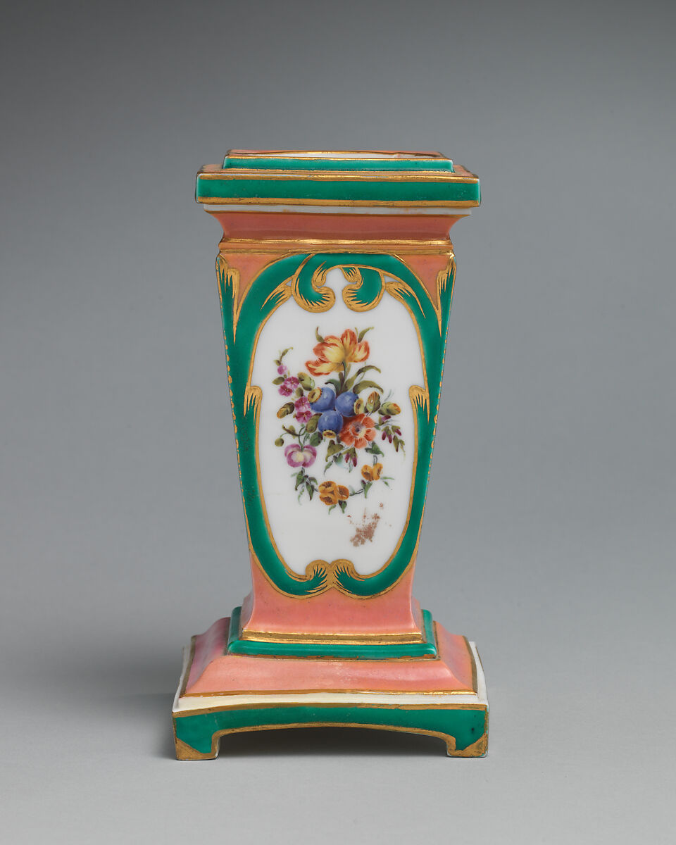 Pedestal vase and bulb pot (piédestal en gaine) (one of a pair), Sèvres Manufactory (French, 1740–present), Soft-paste porcelain, French, Sèvres