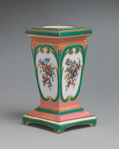 Pedestal vase and bulb pot (piédestal en gaine) (one of a pair)