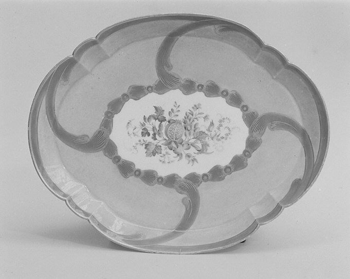 Tray (part of a service), Sèvres Manufactory (French, 1740–present), Soft-paste porcelain, French, Sèvres 