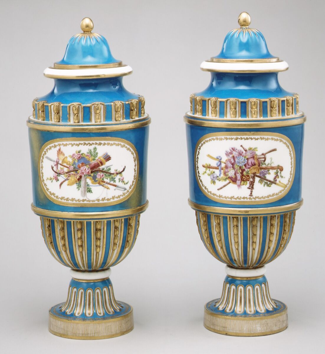 Vase (vase cannelés à bandeau) (one of a pair), Sèvres Manufactory (French, 1740–present), Soft-paste porcelain, French, Sèvres