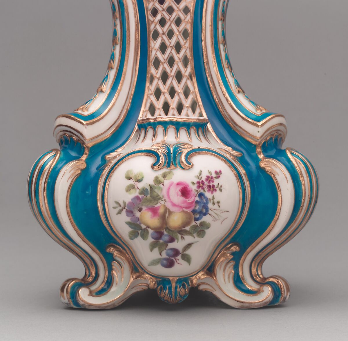 Vase with cover (vase pot-pourri triangle) (one of a pair), Sèvres Manufactory (French, 1740–present), Soft-paste porcelain, French, Sèvres