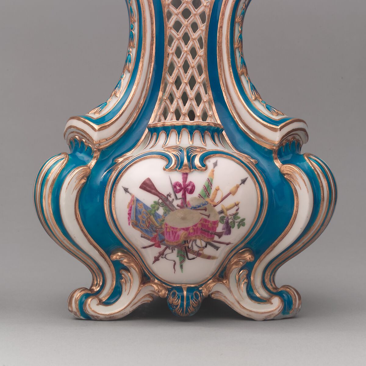 Vase with cover (vase pot-pourri triangle) (one of a pair), Sèvres Manufactory (French, 1740–present), Soft-paste porcelain, French, Sèvres
