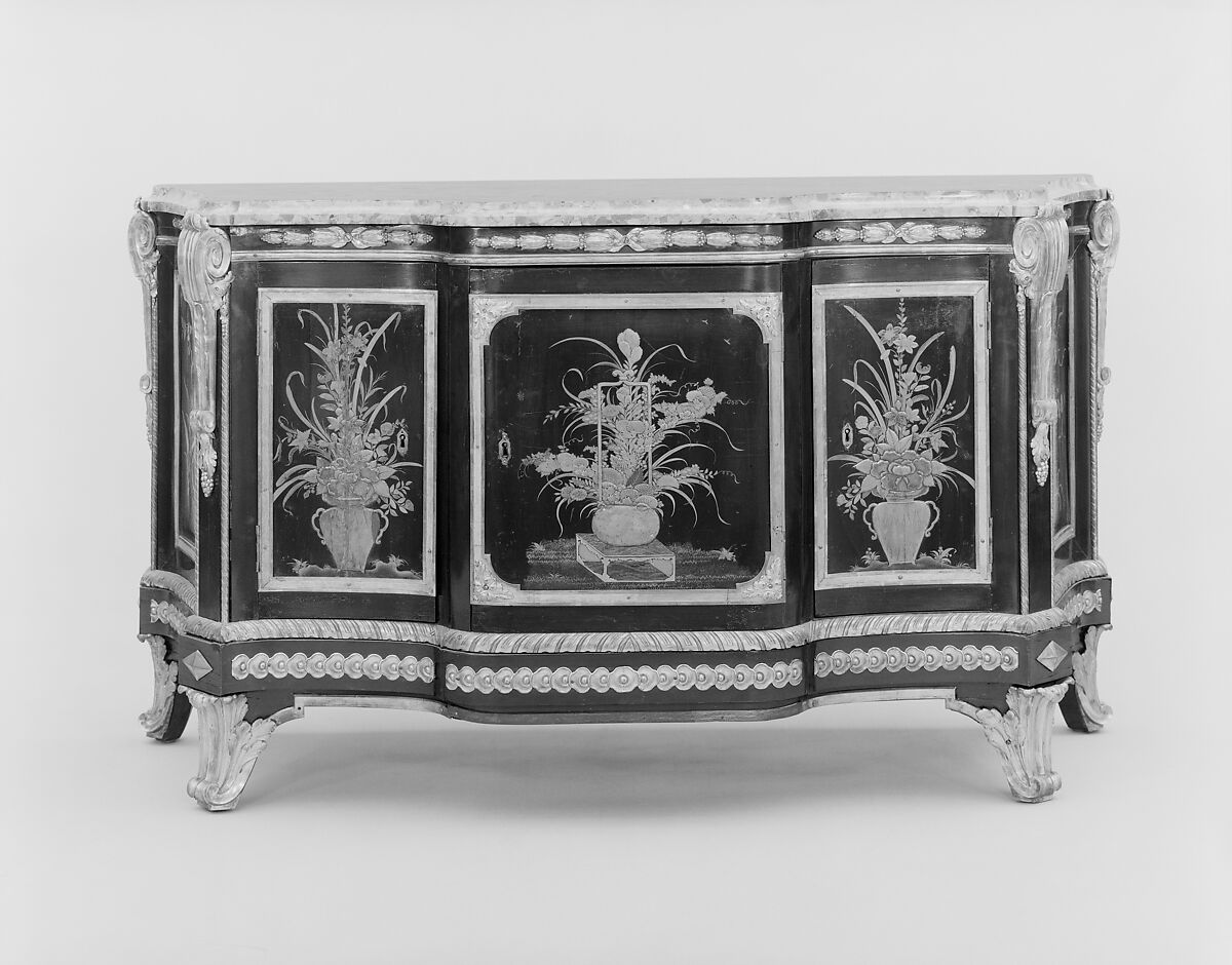 Commode, Bernard III van Risamburgh (ca. 1731–1800), Oak; Japanese black-and-gold lacquer and ebony veneer, gilt bronze; brèche d’Alep marble top, French, Paris