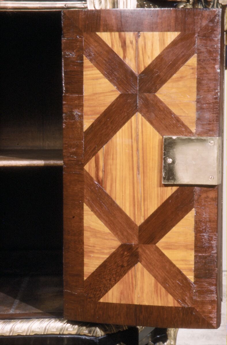 Commode, Bernard III van Risamburgh (ca. 1731–1800), Oak; Japanese black-and-gold lacquer and ebony veneer, gilt bronze; brèche d’Alep marble top, French, Paris