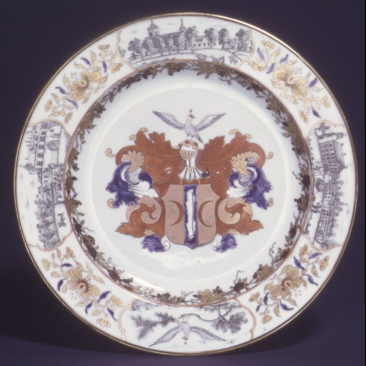 Dish, Hard-paste porcelain, Chinese, for Dutch market 