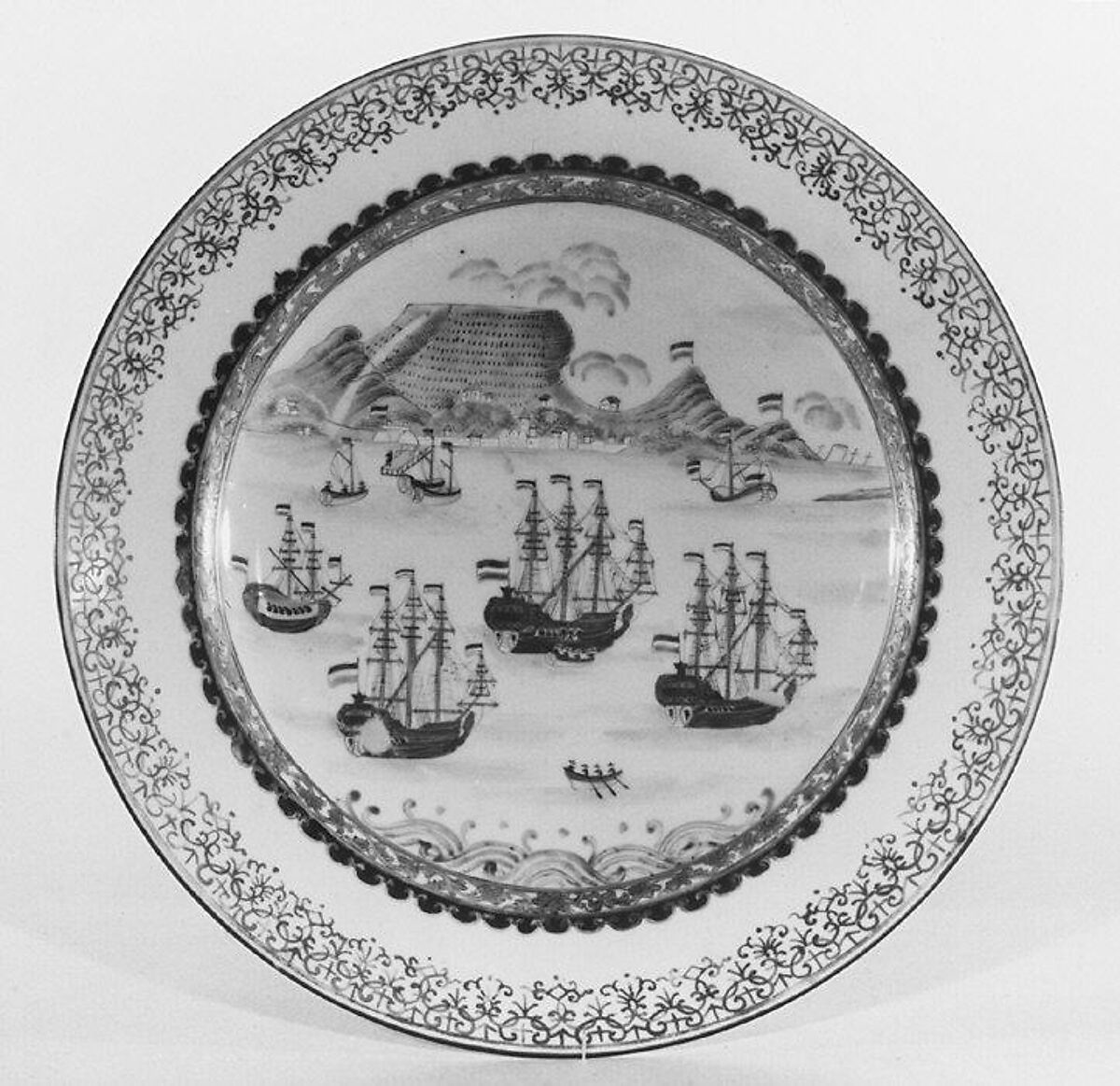 Plate, Hard-paste porcelain, Chinese, for Dutch market
