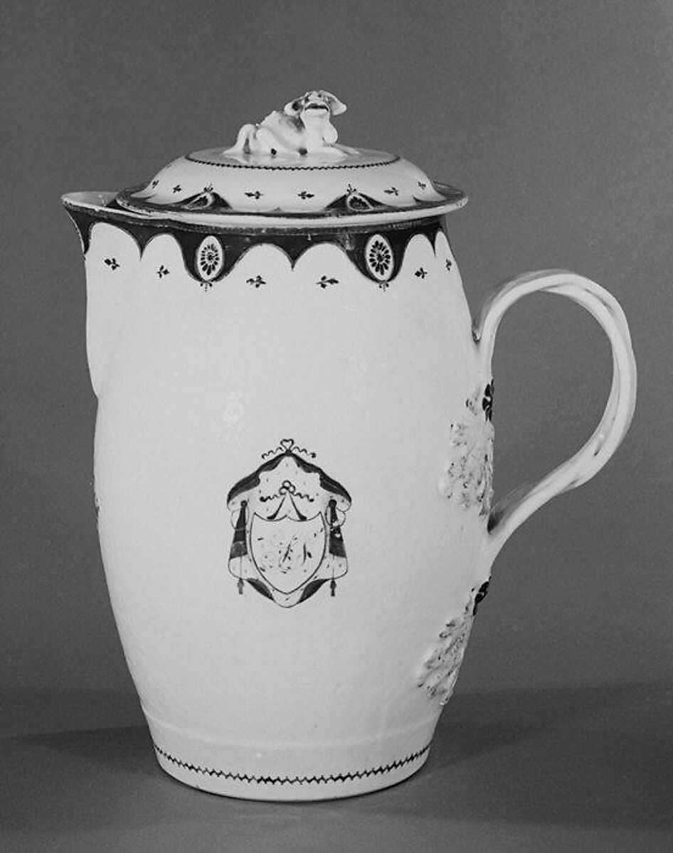 Flagon, Hard-paste porcelain, Chinese, for British or American market 