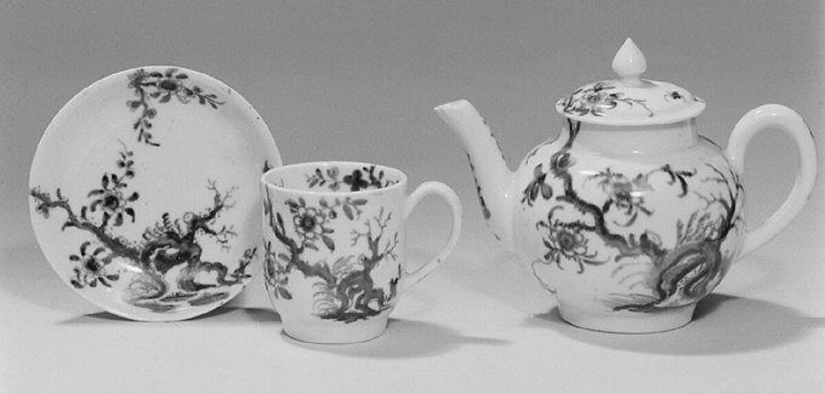 Two miniature cups (part of a service), Worcester factory (British, 1751–2008), Soft-paste porcelain with underglaze blue, British, Worcester