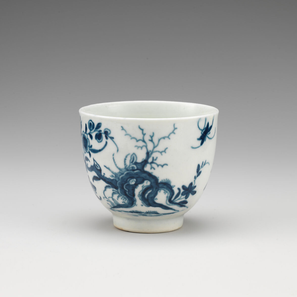 Miniature bowl (part of a service), Worcester factory (British, 1751–2008), Soft-paste porcelain with underglaze blue, British, Worcester