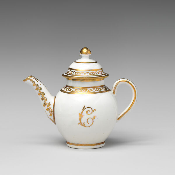 Teapot (part of a service), Worcester factory (British, 1751–2008), Soft-paste porcelain, British, Worcester 