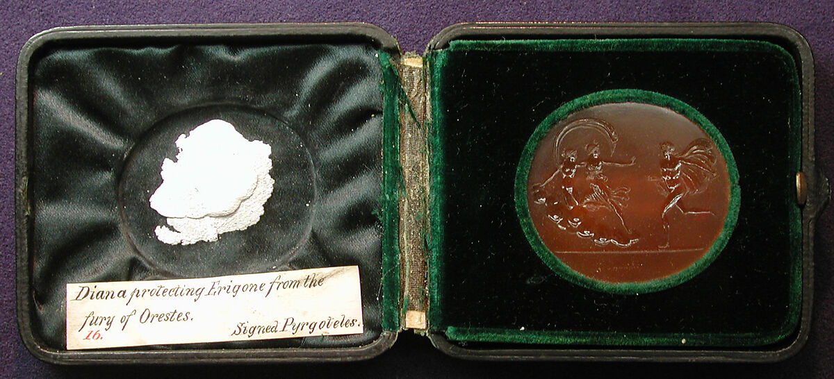 Diana protecting Erigone from the fury of Orestes, Carnelian, probably Italian