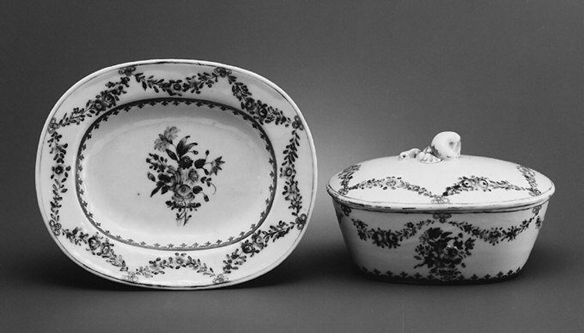 Butter dish with cover and tray, Hard-paste porcelain, Chinese, possibly for British market 