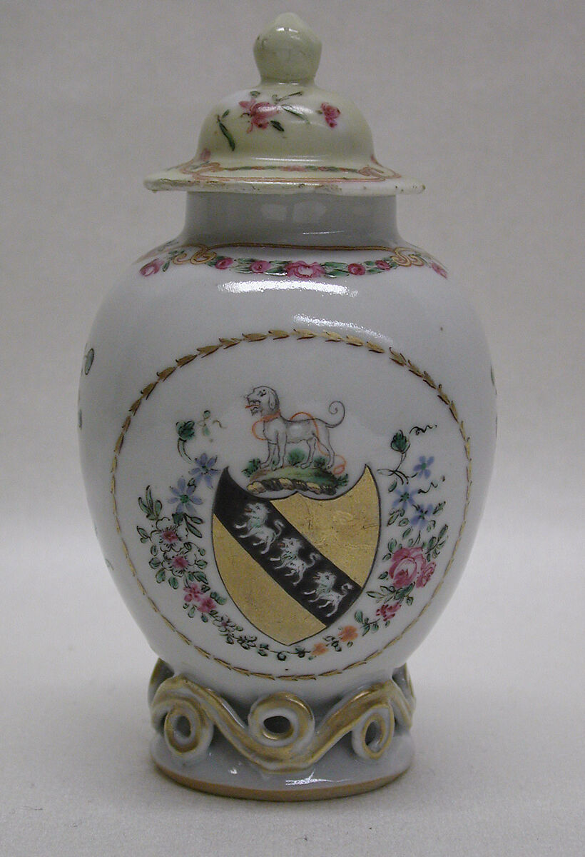 Tea caddy, Hard-paste porcelain, Chinese, for British market 