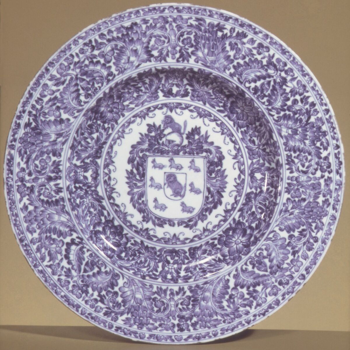 Plate, Hard-paste porcelain, Chinese, for Portuguese market 