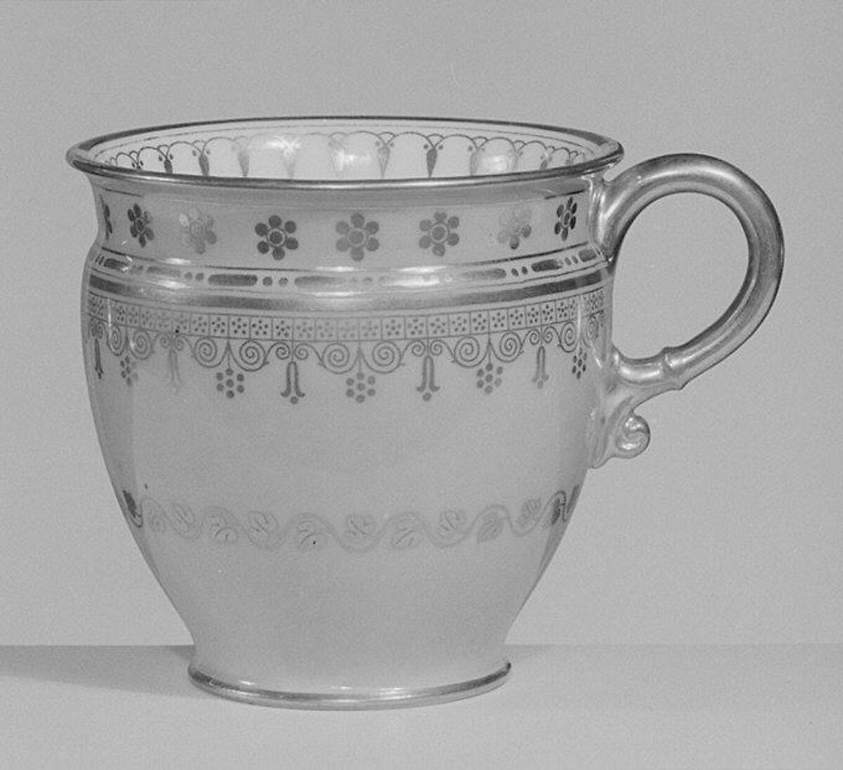 Cup, Sèvres Manufactory (French, 1740–present), Hard-paste porcelain, French, Sèvres 
