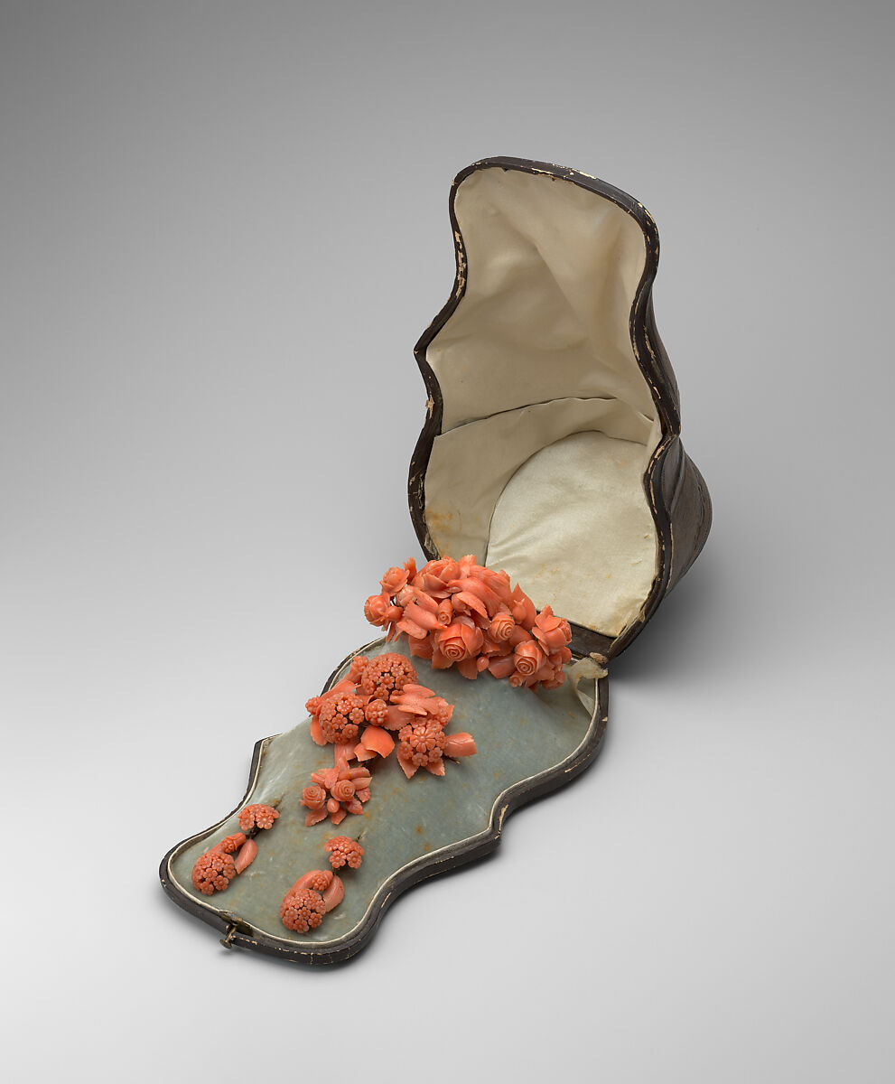 Bracelet (part of parure), Coral and gold, Italian, Naples