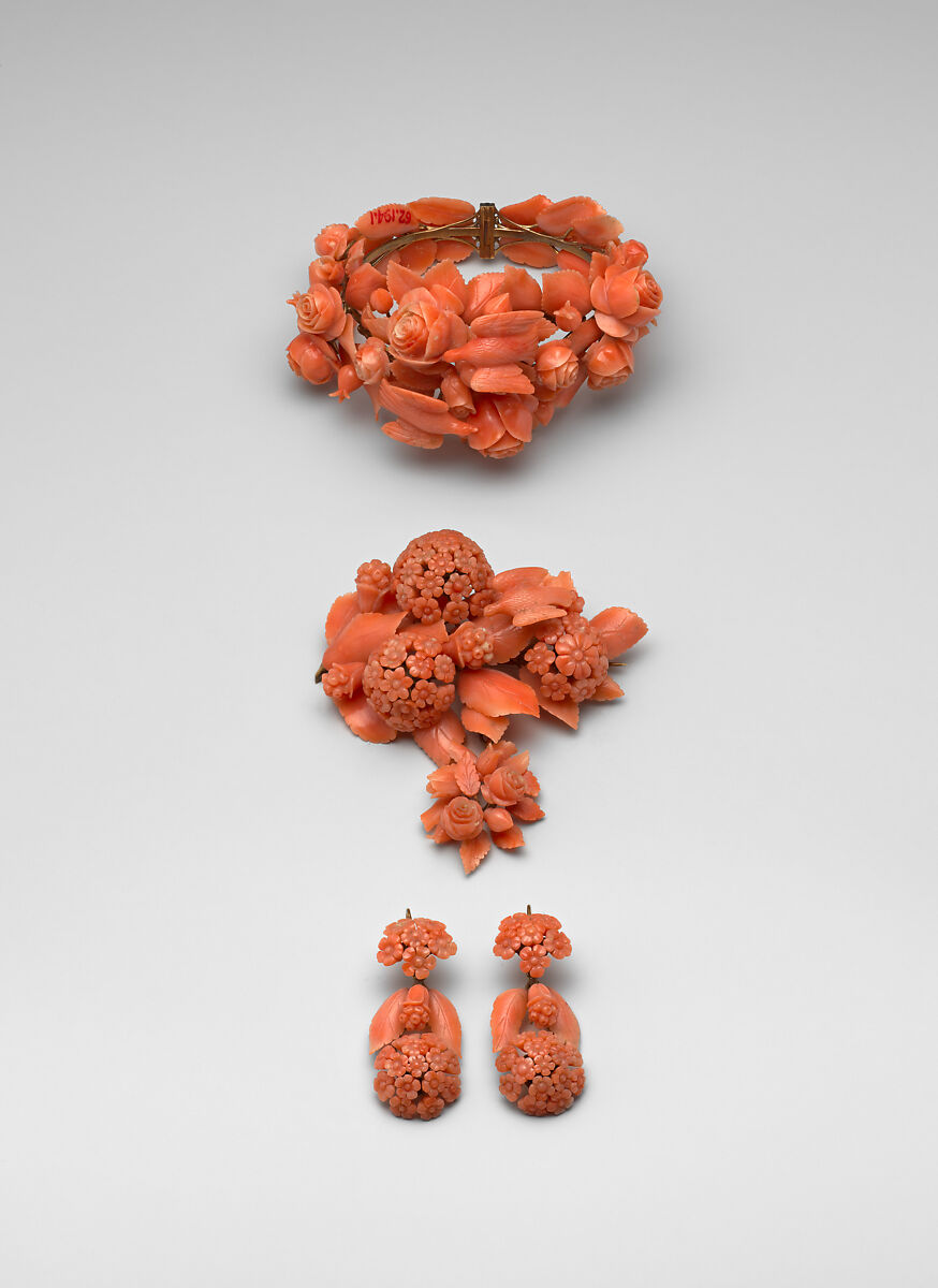 Bracelet (part of parure), Coral and gold, Italian, Naples