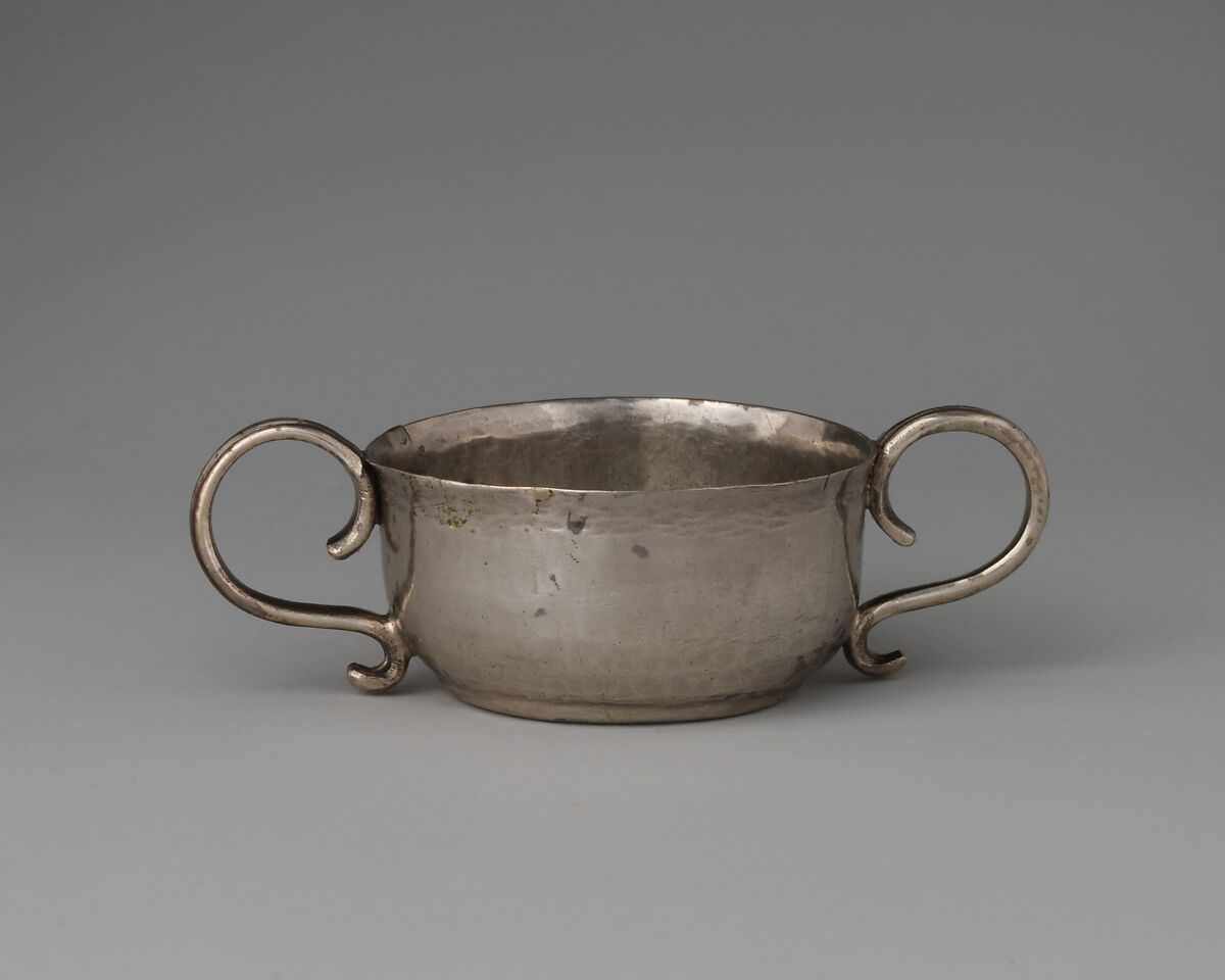 Miniature porringer, Probably George Manjoy (British, active 1685–ca. 1720), Silver, British, London 