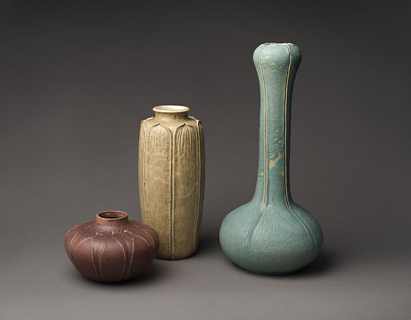 Vase, Grueby Faience Company (1894–ca. 1911), Earthenware, American