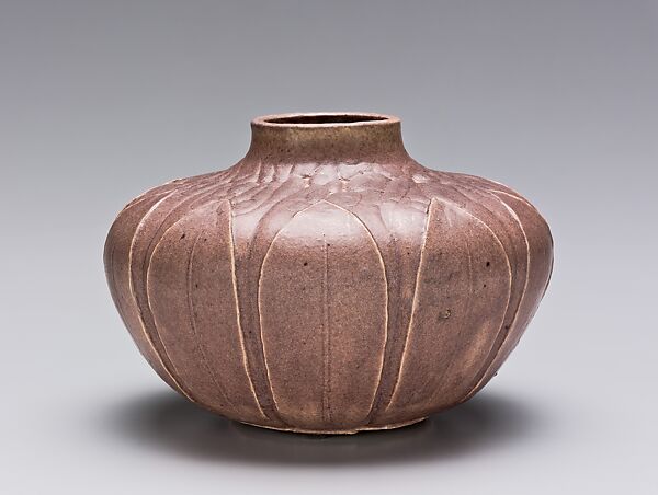 Vase, Grueby Faience Company (1894–ca. 1911), Earthenware, American 