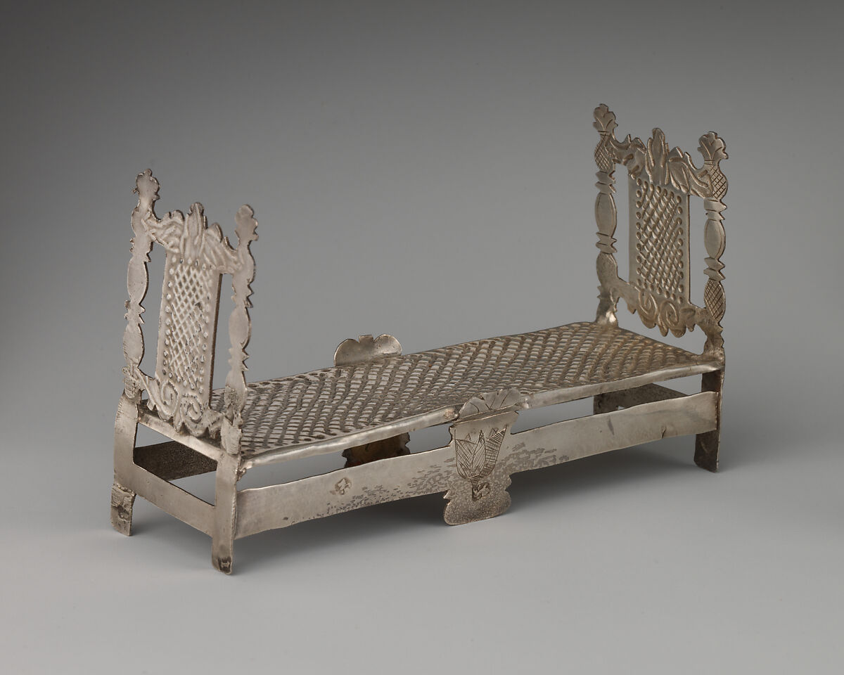 Miniature daybed (part of a set), Probably George Manjoy (British, active 1685–ca. 1720), Silver, British, London 