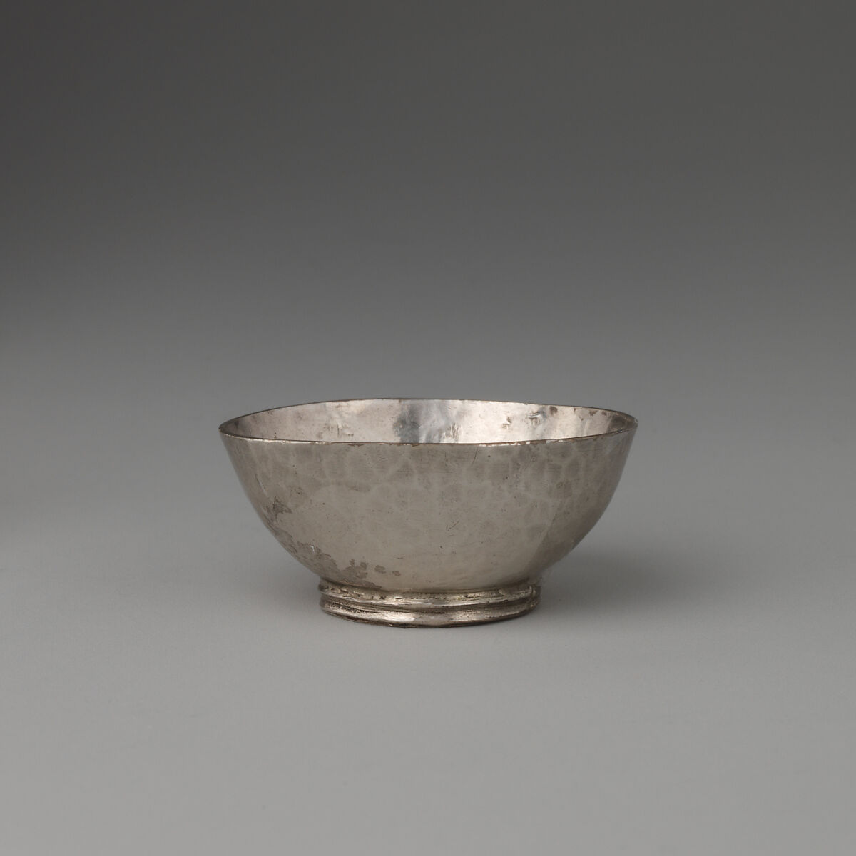 Miniature bowl, Probably by George Manjoy (British, active 1685–ca. 1720), Silver, British, London 