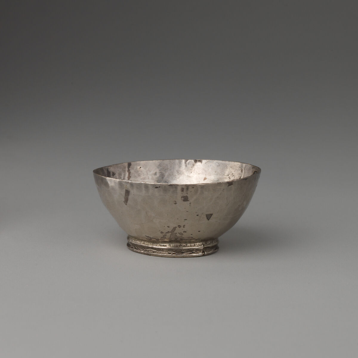 Miniature bowl, Probably by George Manjoy (British, active 1685–ca. 1720), Silver, British, London 