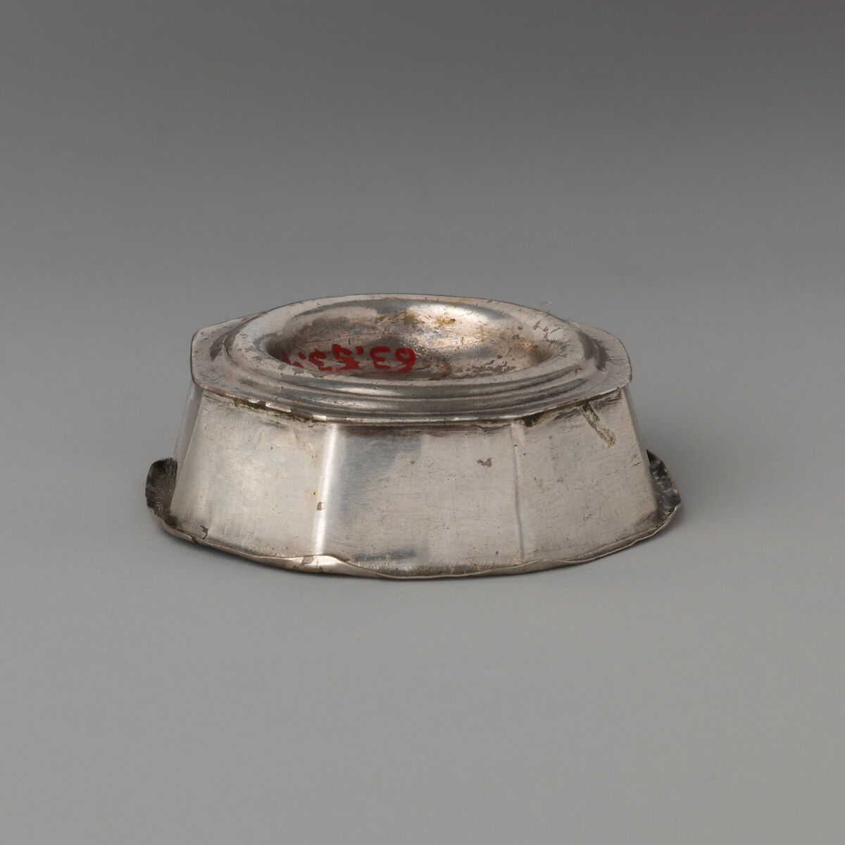 Miniature salt trencher, Possibly by George Middleton (British, 1660–1745), Silver, British, London 