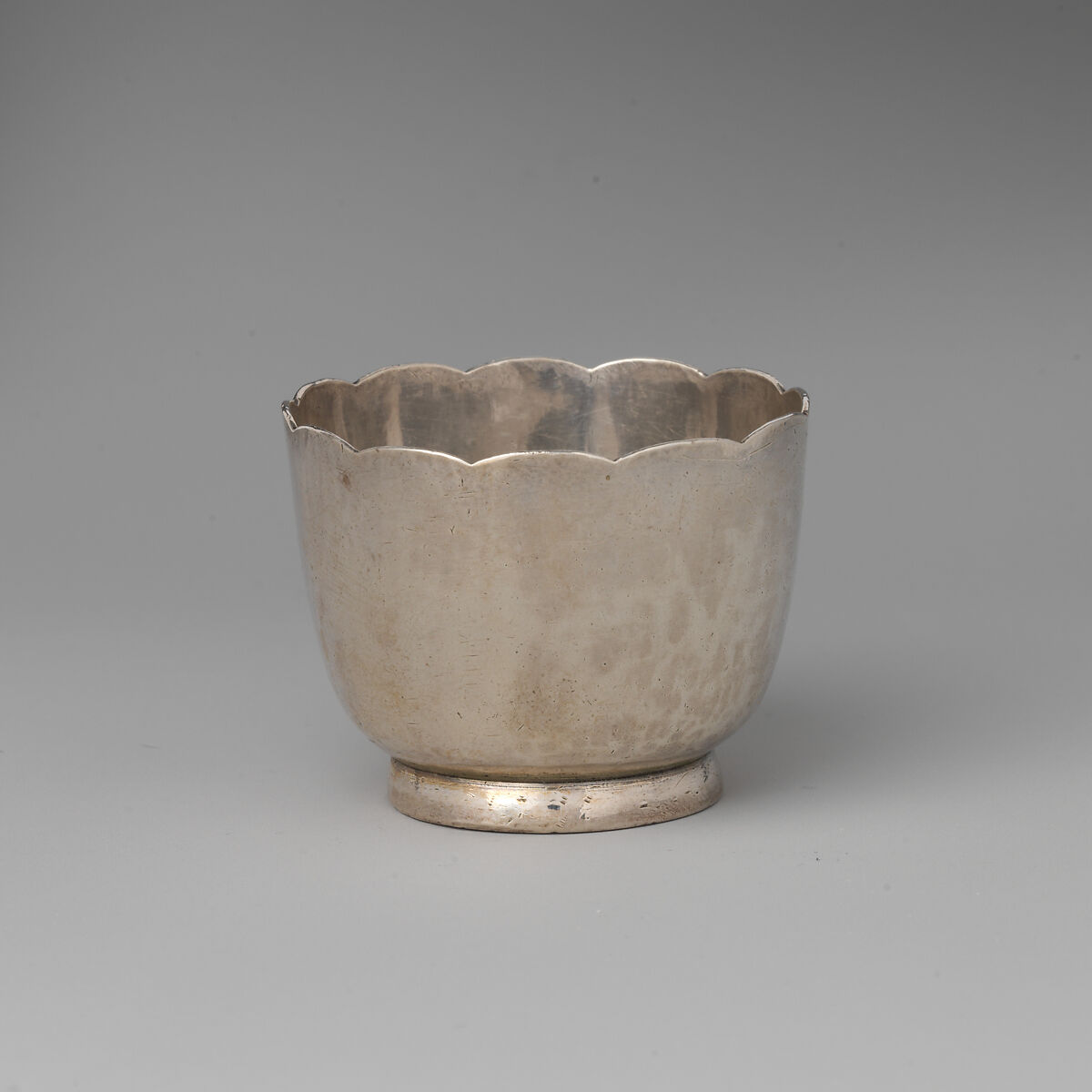 Miniature bowl, David King (active 1688–1738), Silver, Irish, Dublin 