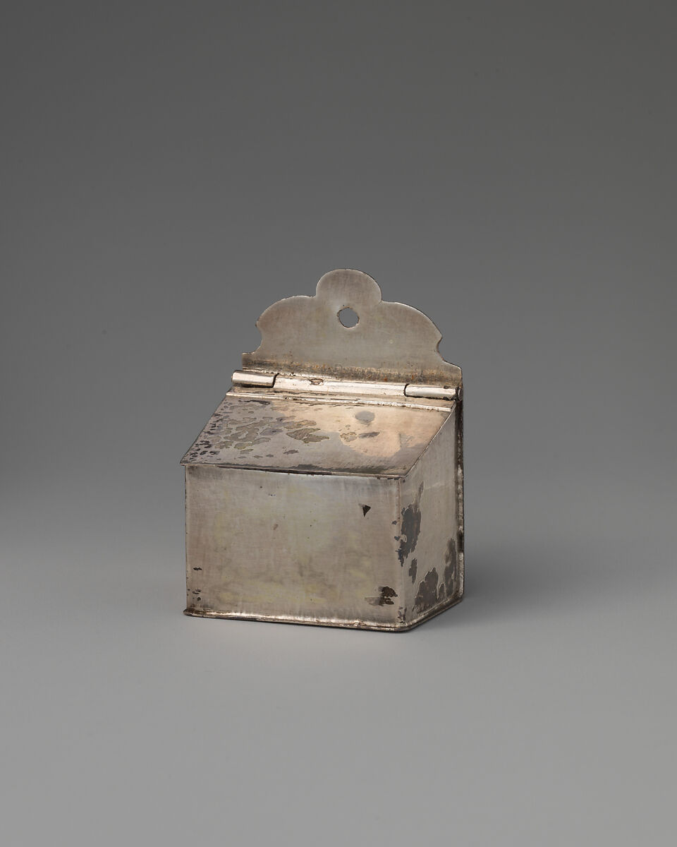 Miniature salt box, Silver, British 