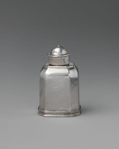 Miniature tea caddy