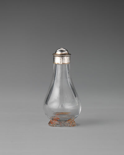 Miniature bottle with cover