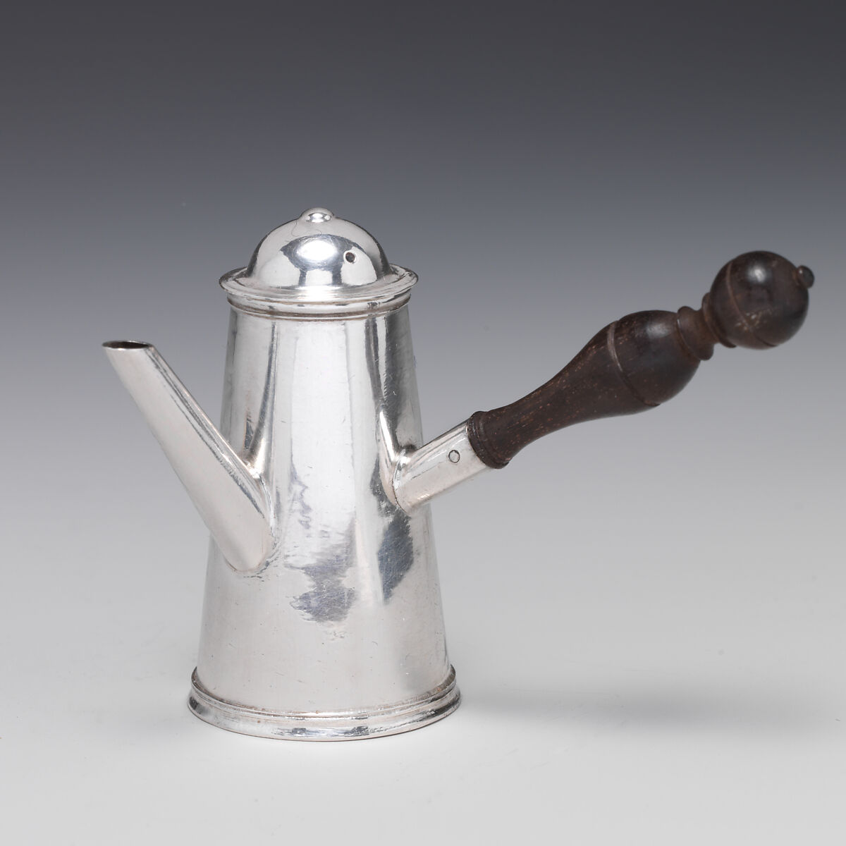 Miniature coffeepot with cover, David Clayton (British, active 1689), Silver, wood, British, London 
