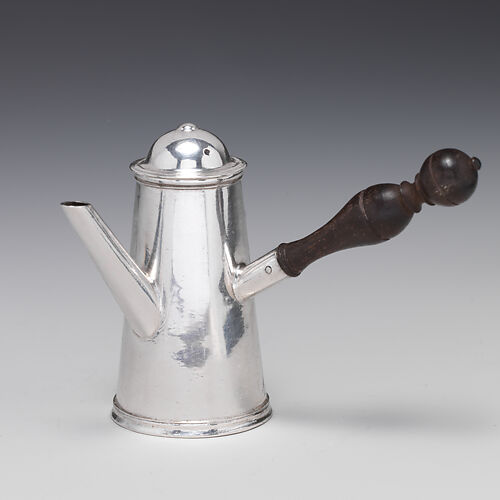 Miniature coffeepot with cover
