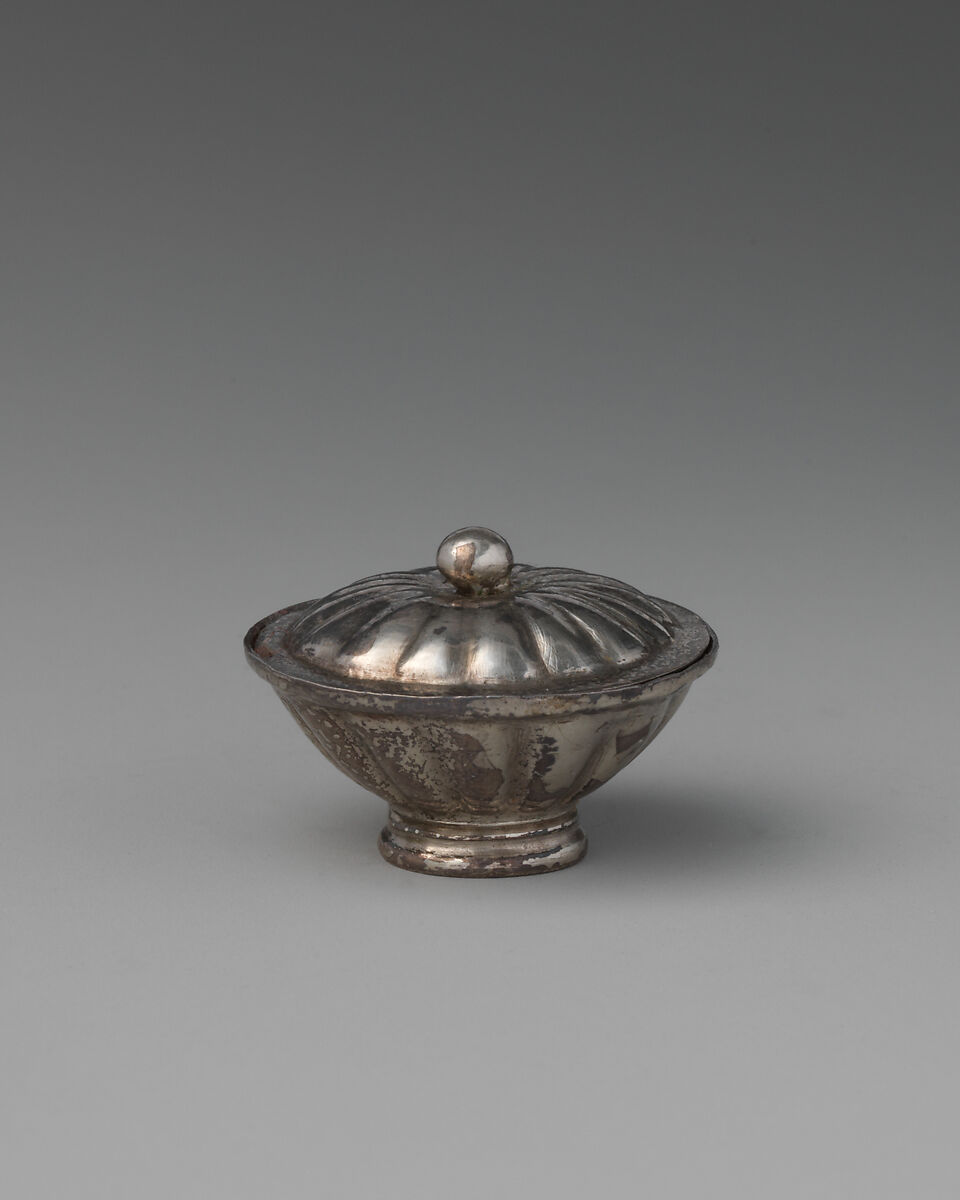Miniature bowl with cover, David Clayton (British, active 1689), Silver, British, London 