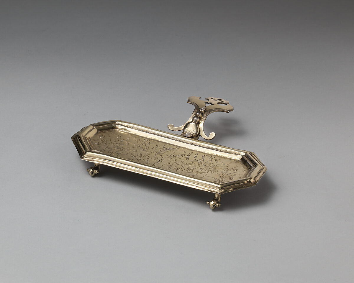 Snuffers tray (part of a toilet service), I. H., London (ca. 1683–84), Silver gilt, British, London 