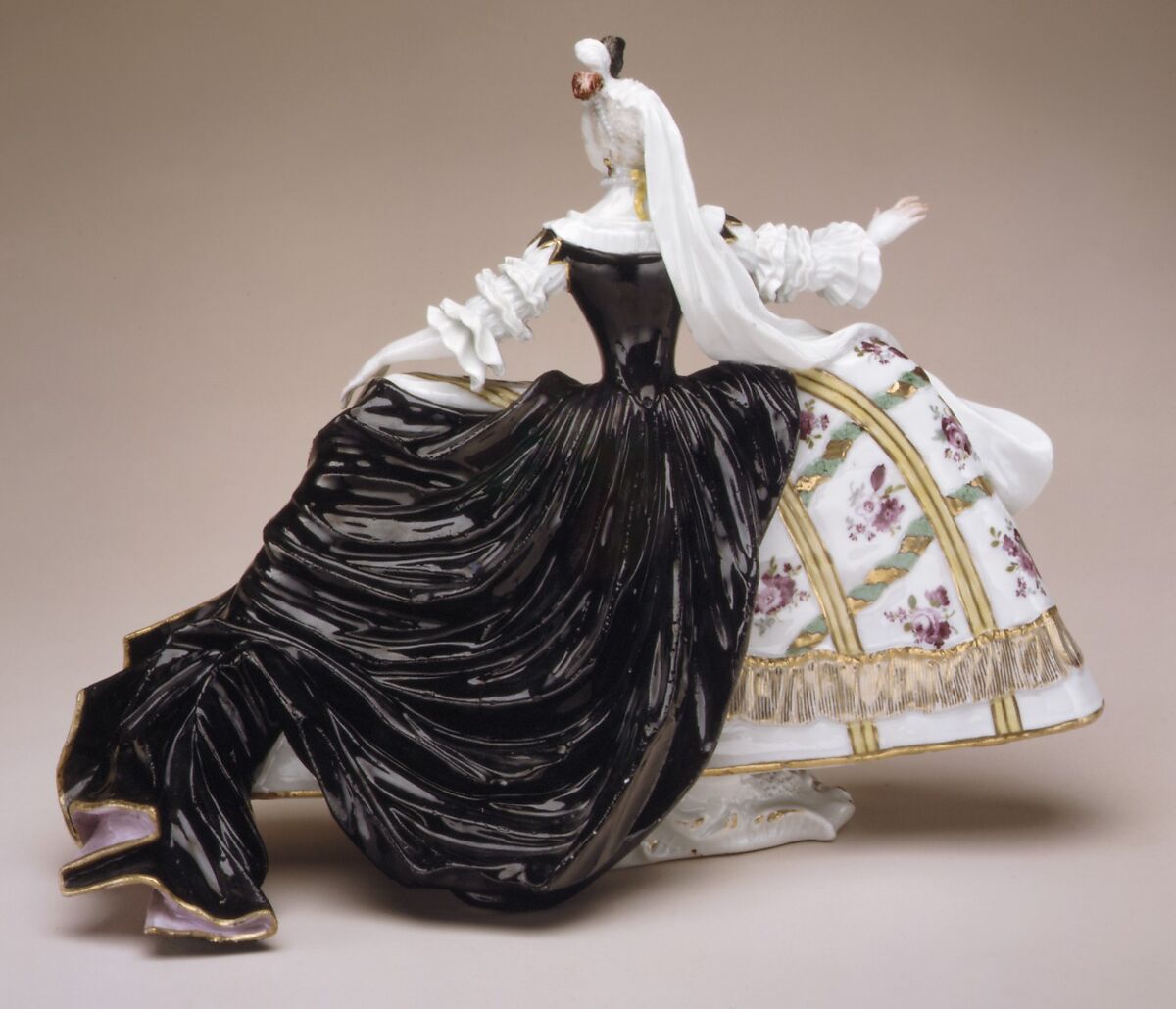 Theater figure, Meissen Manufactory (German, 1710–present), Hard-paste porcelain, German, Meissen