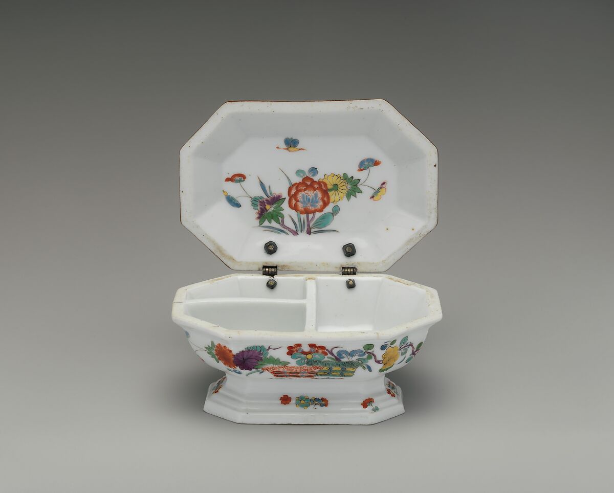 Spice box, Meissen Manufactory (German, 1710–present), Hard-paste porcelain, silver, German, Meissen