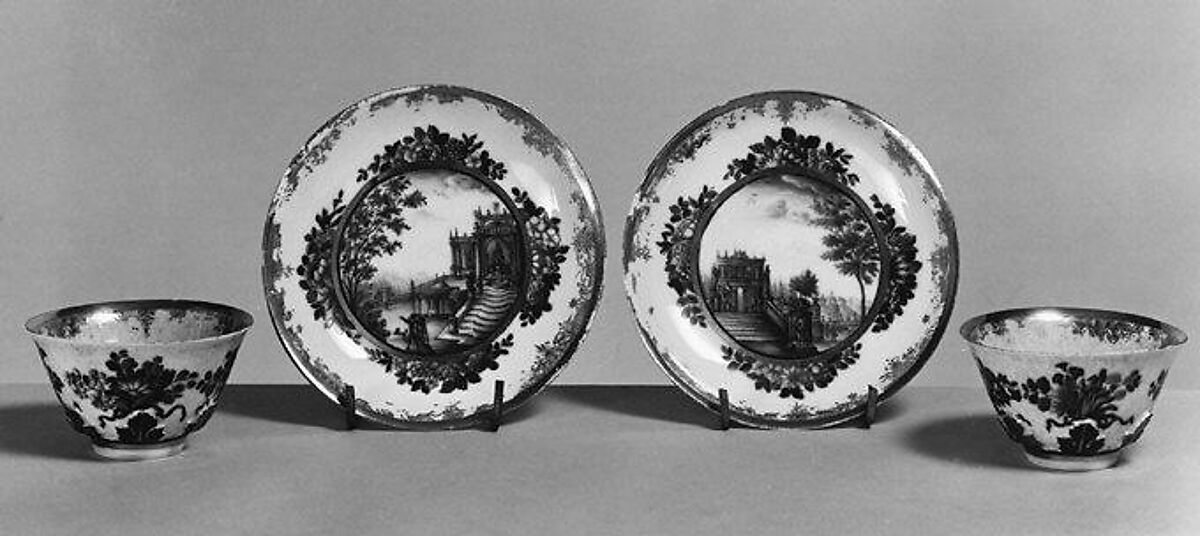 Pair of teabowls and saucers, Meissen Manufactory (German, 1710–present), Hard-paste porcelain, German, Meissen 