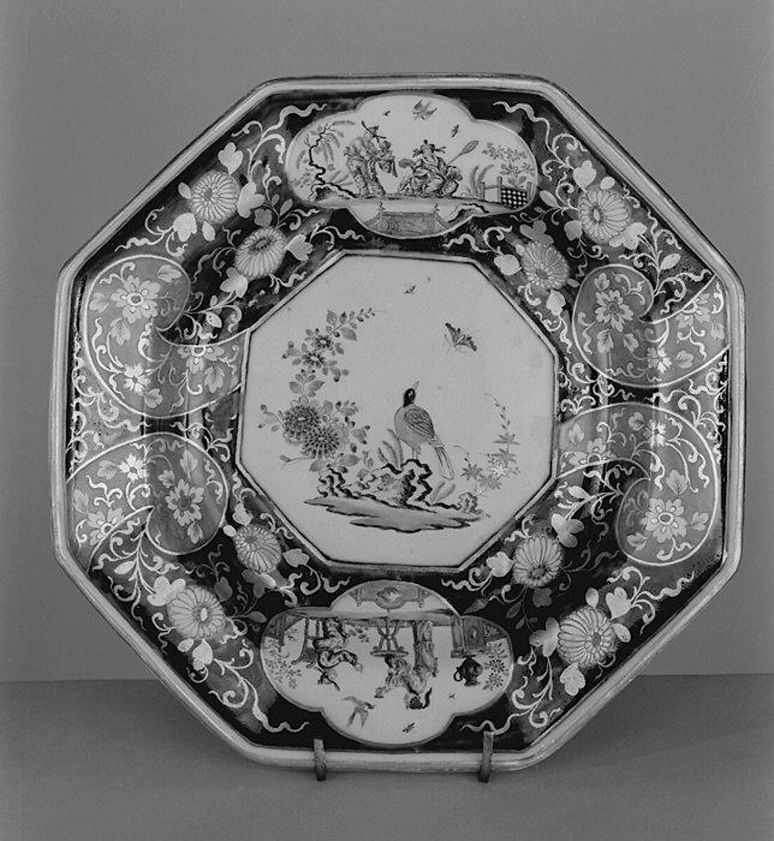 Plate (one of a pair), Imperial Porcelain Manufactory  (Vienna, 1744–1864), Hard-paste porcelain, Austrian, Vienna 
