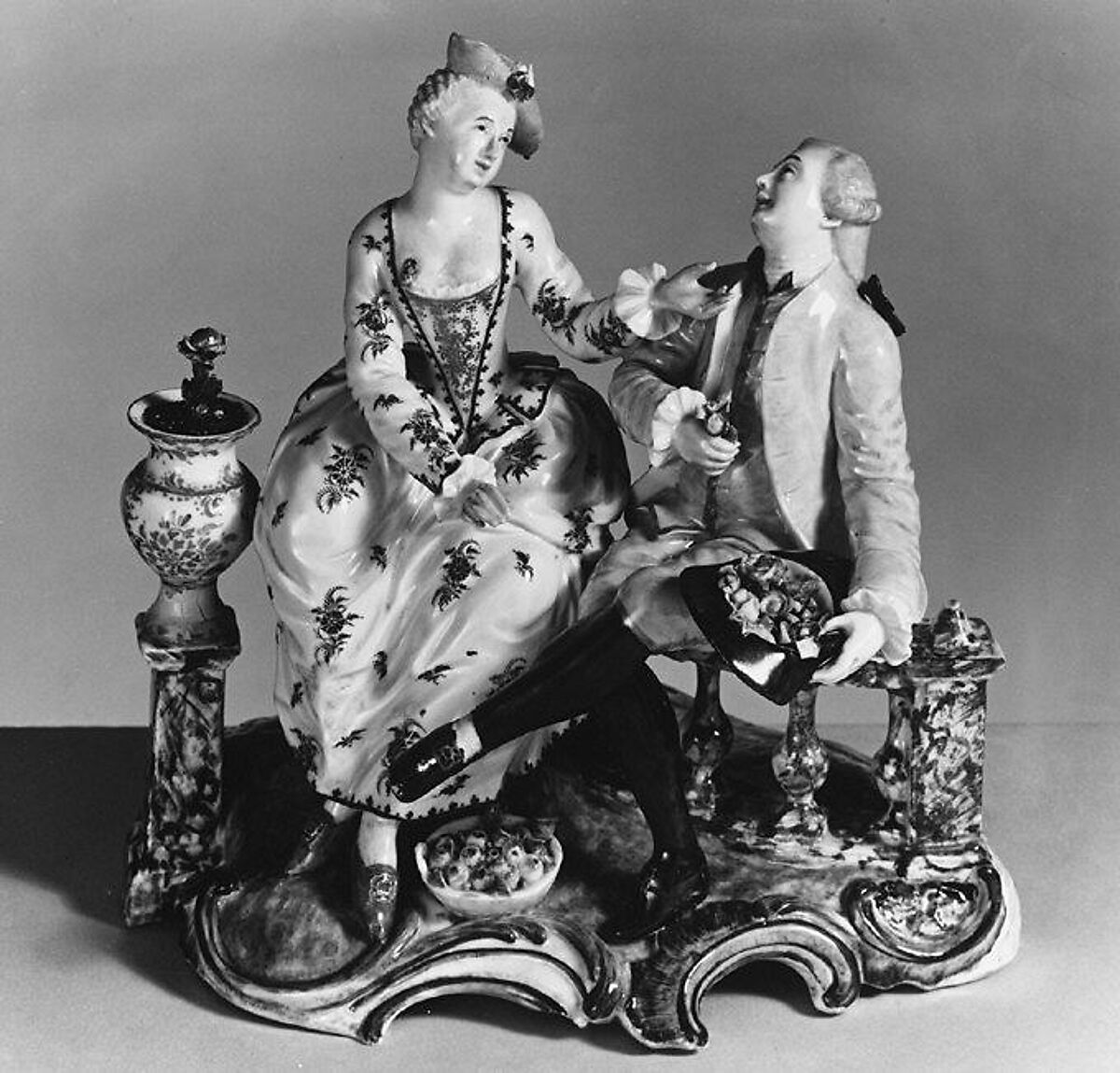 Seated couple, Höchst Manufactory (German, 1746–1796), Hard-paste porcelain, German, Höchst 