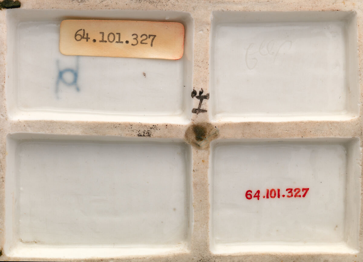 The Large Bow, Ludwigsburg Porcelain Manufactory (German, 1758–1824), Hard-paste porcelain, German, Ludwigsburg