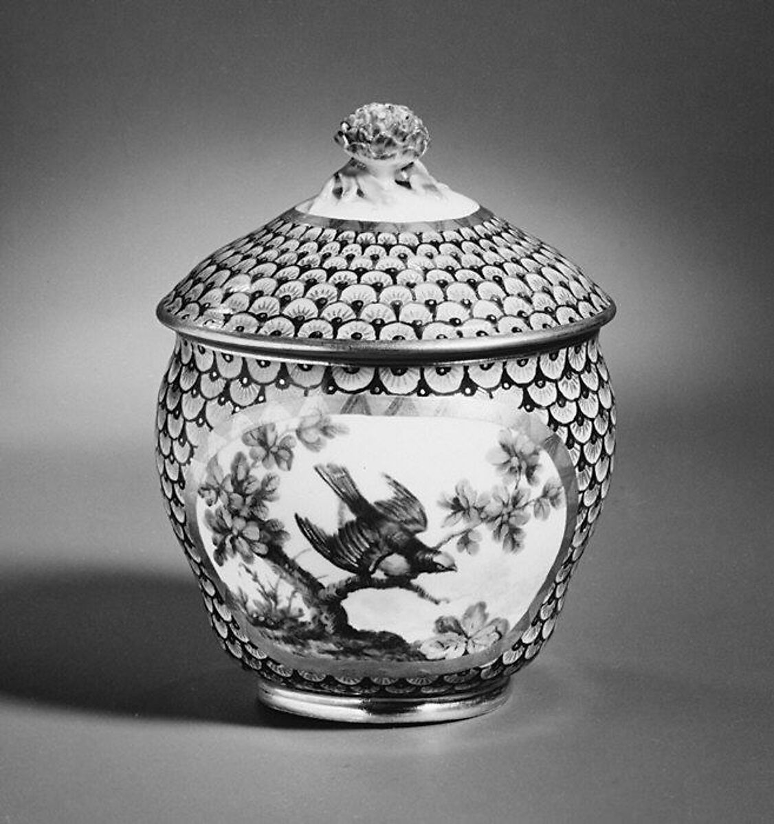 Sugar bowl (pot à sucre Hebert) (part of a service), Sèvres Manufactory (French, 1740–present), Soft-paste porcelain 
decorated in polychrome enamels, gold, French, Sèvres 