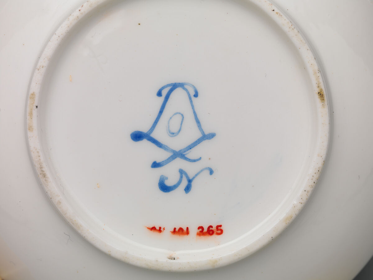 Cup and saucer (goblet Hebert et soucoupe) (part of a service), Sèvres Manufactory (French, 1740–present), Soft-paste porcelain 
decorated in polychrome enamels, gold, French, Sèvres