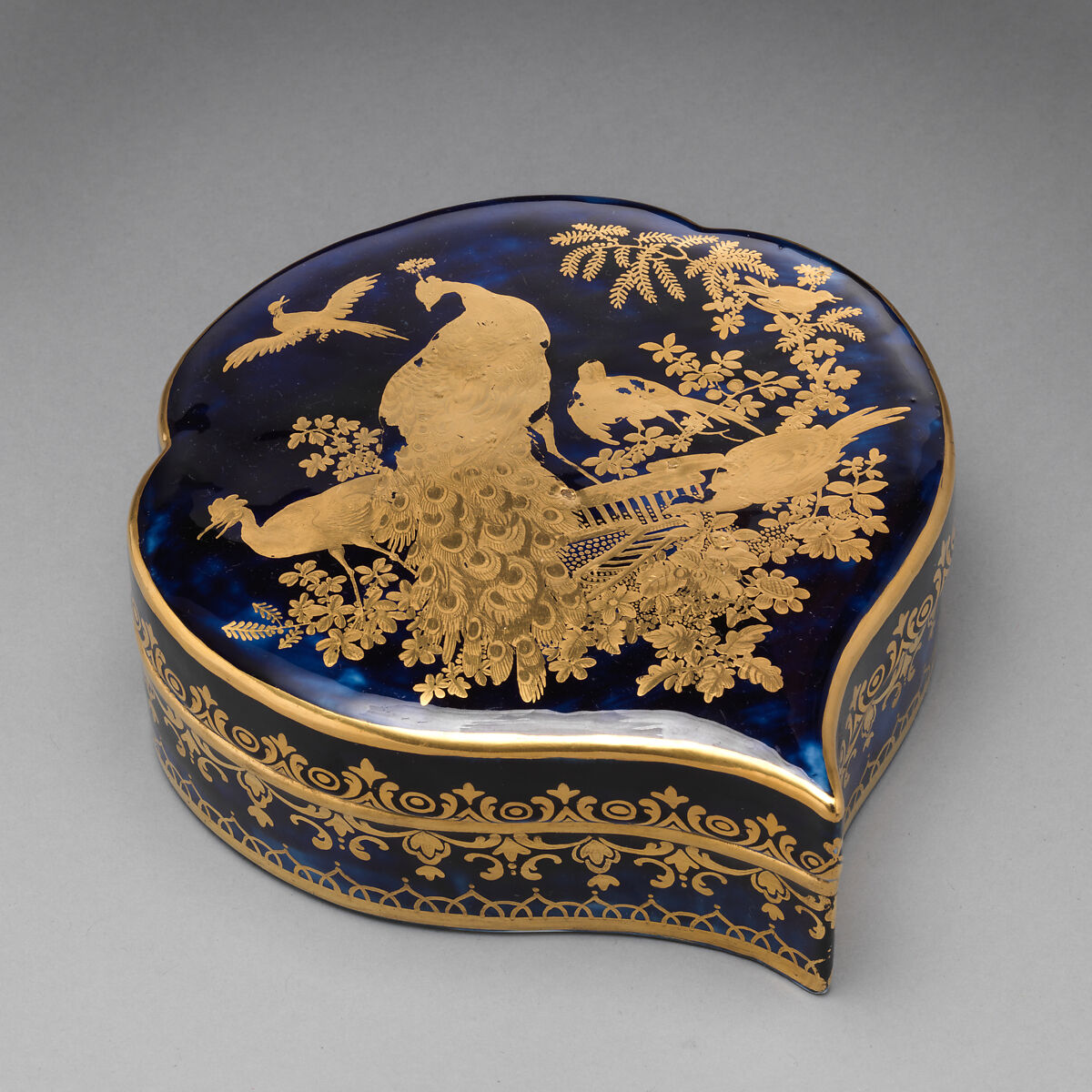 Toilet box containing four smaller boxes, Chelsea Porcelain Manufactory (British, 1744–1784), Soft-paste porcelain, Mazarin blue ground with gold decoration, British, Chelsea 