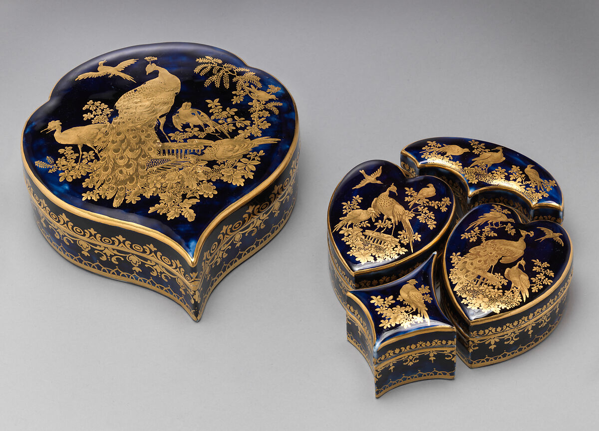 Toilet box containing four smaller boxes, Chelsea Porcelain Manufactory (British, 1744–1784), Soft-paste porcelain, Mazarin blue ground with gold decoration, British, Chelsea